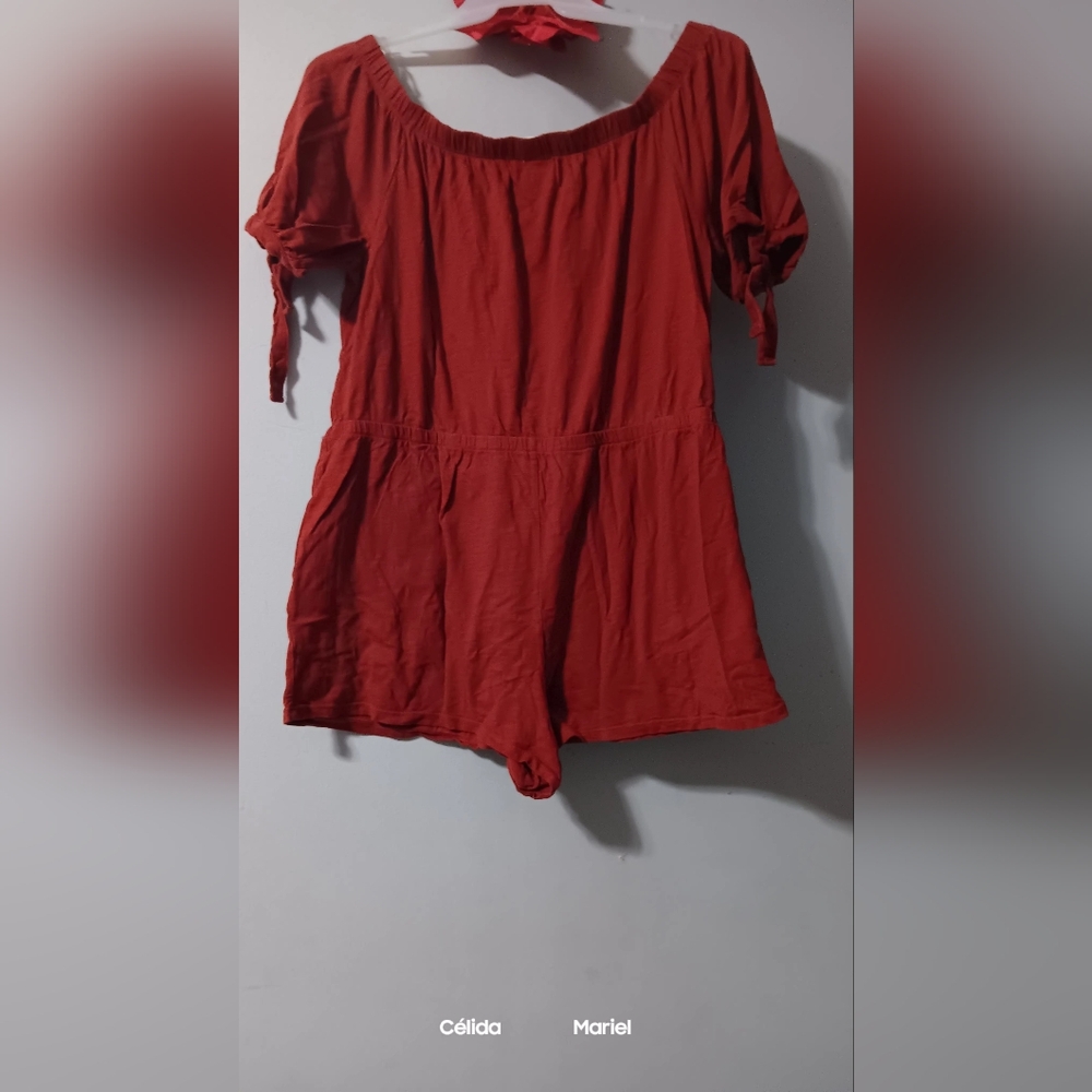 Clothe - Picture 2 of 2